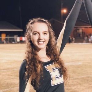 Meet your Posher, Michaela